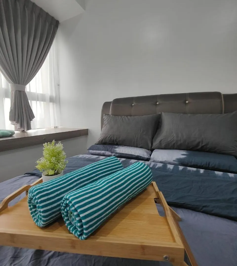 08Johor, Near Ciq, Danga Bay Free Parking 2Br6Pax Apartment Johor Bahru